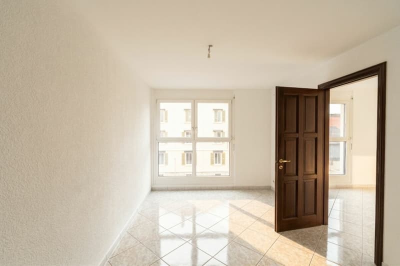Superbe appartement lumineux de 5,5 pièces avec box - La Chaux-de-Fonds (5)