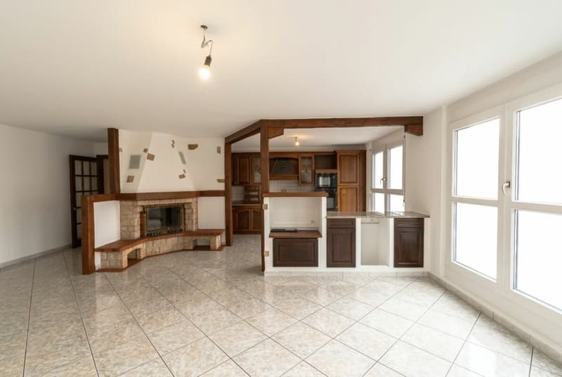 Superbe appartement lumineux de 5,5 pièces avec box - La Chaux-de-Fonds (4)