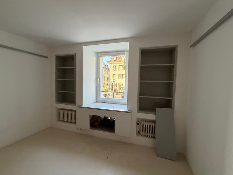 Modernes, ungewöhnliches Büro im Herzen von Nyon, mit Blick auf den See - Place du Château (13)