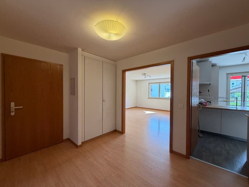 Charmantes 3,5-Zimmer-Wohnung - 1. Stock im Herzen von Givrins (6)