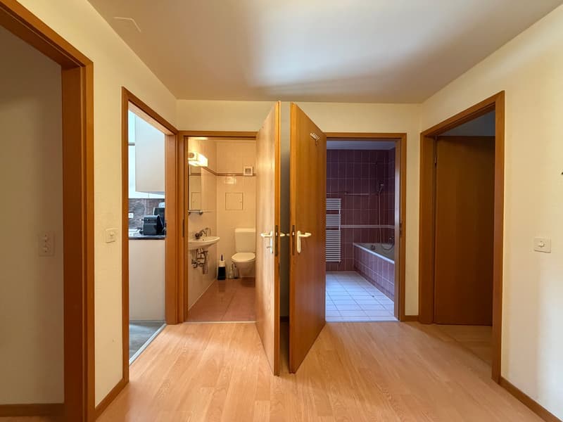 Charmantes 3,5-Zimmer-Wohnung - 1. Stock im Herzen von Givrins (5)