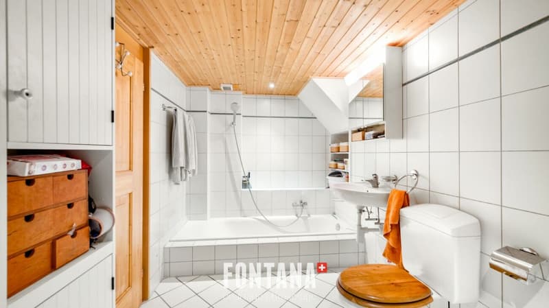 Chalet attiguo di 6 locali con suite principale (5)