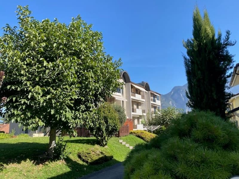 Appartamento luminoso di 3 locali con balcone e vista sulle montagne a Vouvry (8)