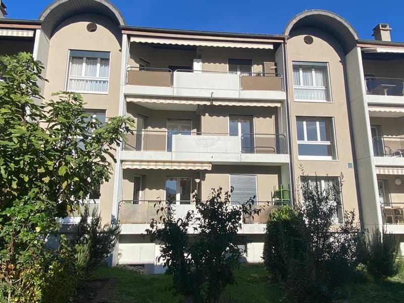 Appartamento luminoso di 3 locali con balcone e vista sulle montagne a Vouvry (2)