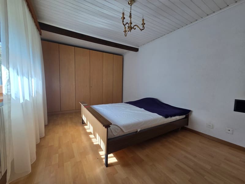 Altes individuelles Charakterhaus mit 2 Wohnungen & 1 Studio in Bex (11)