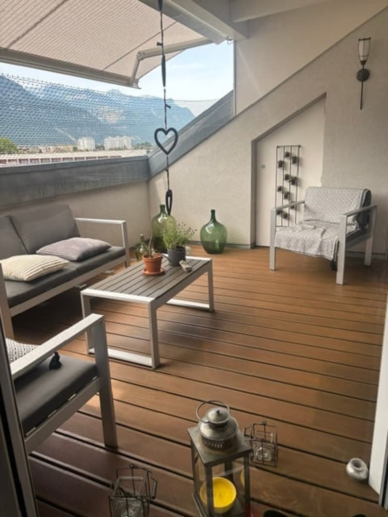 Spacieux appartement en attique de 4.5 pièces avec balcon à Collombey-Muraz (1)
