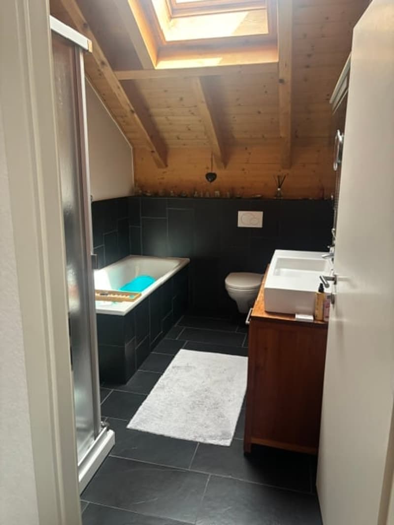 Spacieux appartement en attique de 4.5 pièces avec balcon à Collombey-Muraz (6)