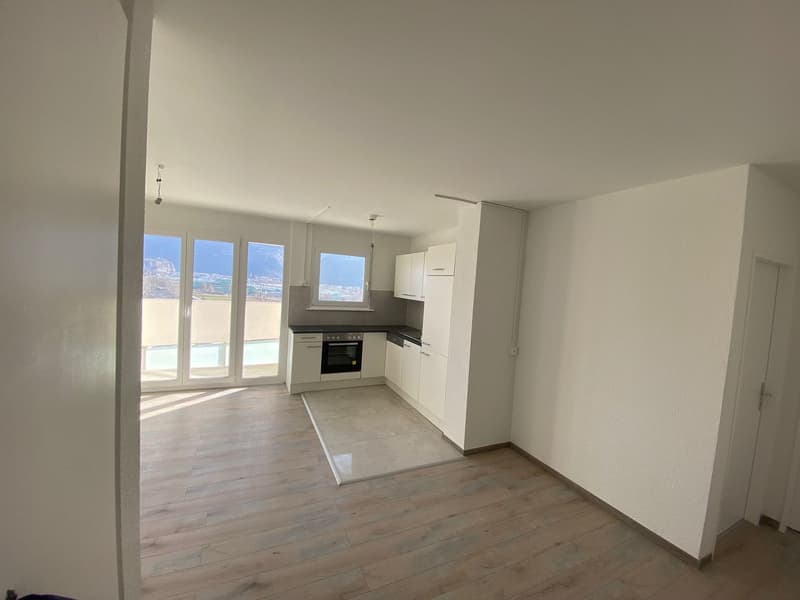 A louer charmant appartement de 2 pièces au 11ème étage à Sierre (5)
