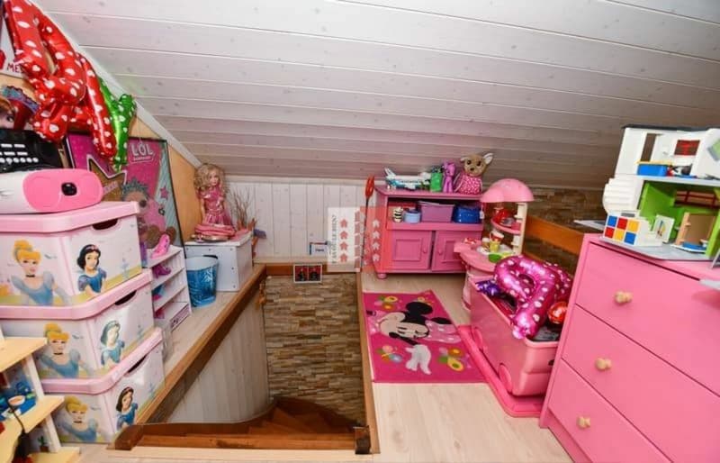 Village house with 3.5 rooms in Fully (4)