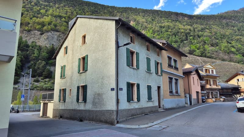 Charming 2-room apartment for sale in Bovernier (1)
