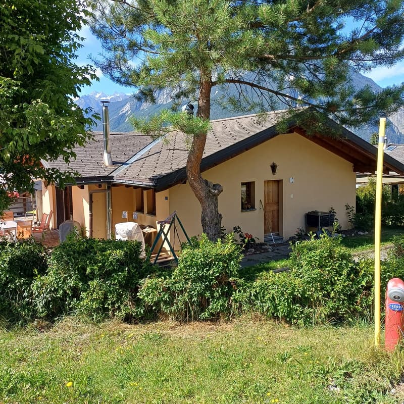 Maison individuelle 5.5 pièces à louer à l'année à Vollèges (1)