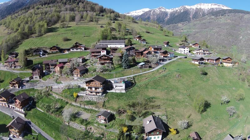 Riservato: terreno di 1047 m2 con vista sulle montagne e la valle nel Val d'Hérens (8)
