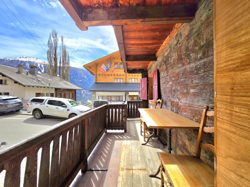 Charming 2.5-room apartment completely renovated in St-Martin (Val d'Hérens) (2)