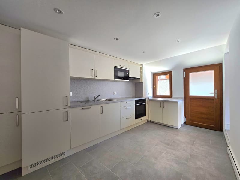 Charming 2.5-room apartment completely renovated in St-Martin (Val d'Hérens) (6)
