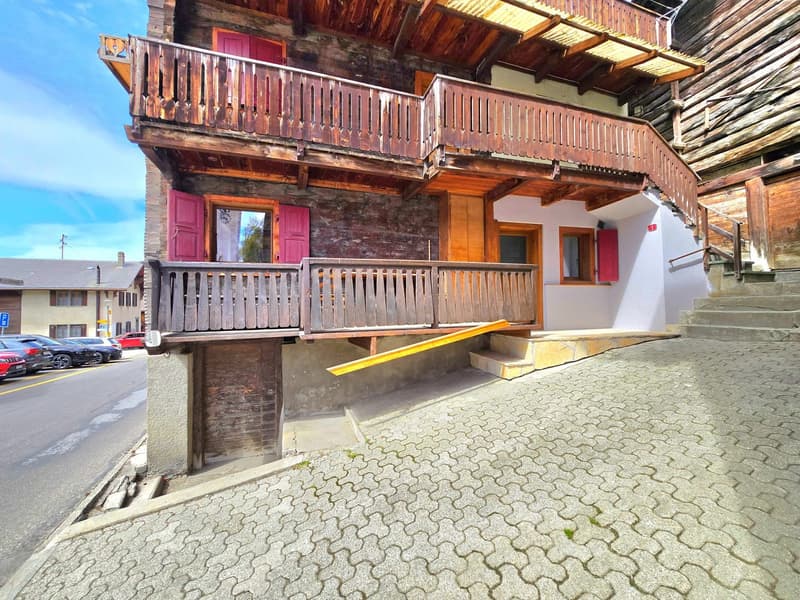 Charming 2.5-room apartment completely renovated in St-Martin (Val d'Hérens) (15)