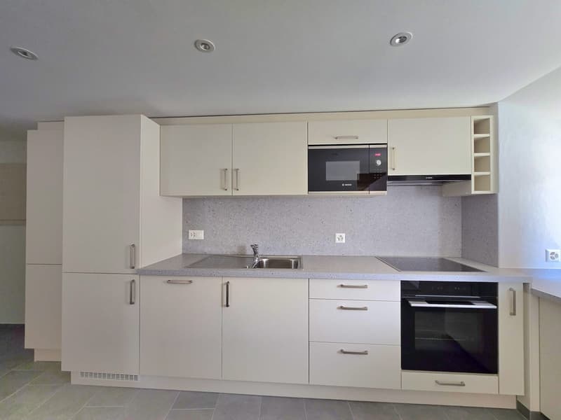 Charming 2.5-room apartment completely renovated in St-Martin (Val d'Hérens) (7)
