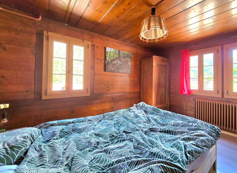 3.5-room apartment and commercial space with potential for conversion into a duplex in Euseigne (10)
