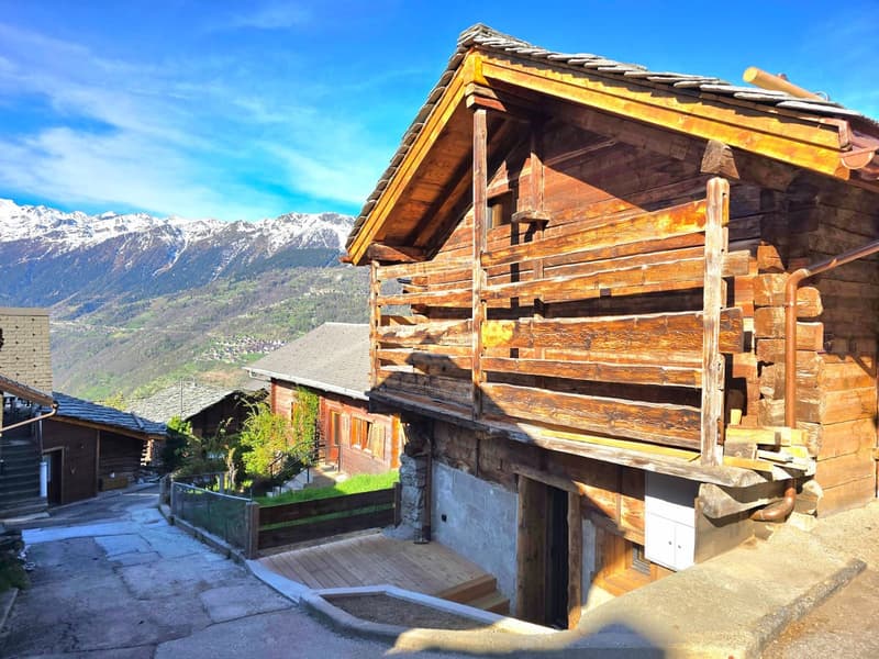 Splendid renovated barn in Mase with terraces, views and parking space (Val d'Hérens) (21)