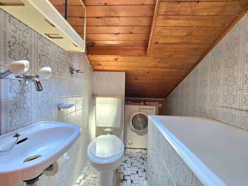 Wohnungen zur Renovierung und Zusammenlegung in einem authentischen Dorfhaus, Val d’Hérens (19)
