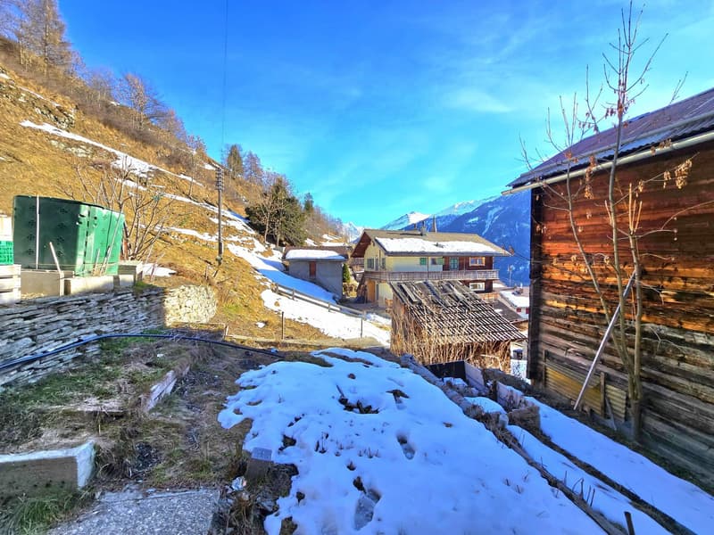 Authentic village house with 2 apartments to renovate in St-Martin (Val d’Hérens) (20)