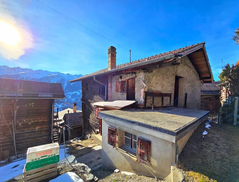 Authentic village house with 2 apartments to renovate in St-Martin (Val d’Hérens) (2)