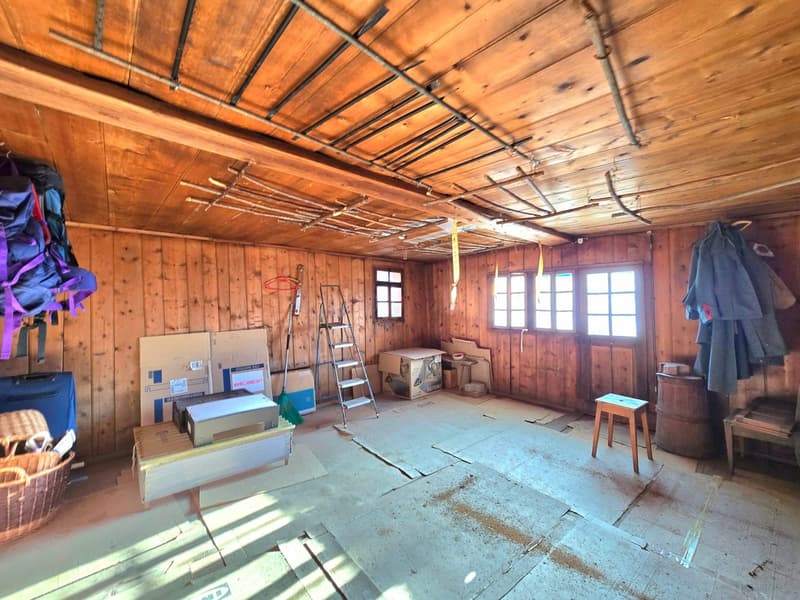 Authentic village house with 2 apartments to renovate in St-Martin (Val d’Hérens) (6)