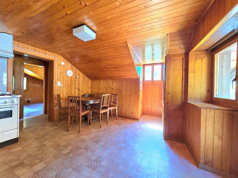 Appartements à rénover et réunir en duplex dans une authentique maison villageoise, Val d’Hérens (15)