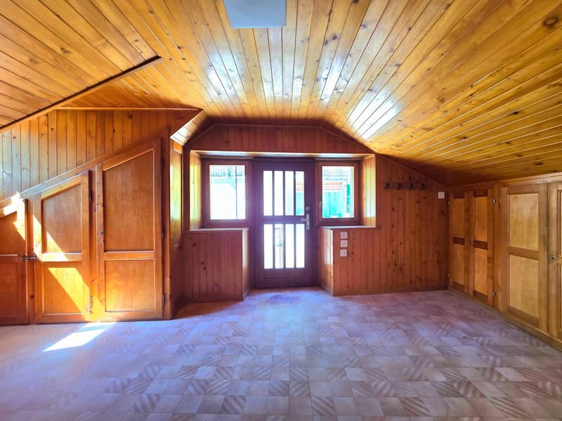 Appartements à rénover et réunir en duplex dans une authentique maison villageoise, Val d’Hérens (14)