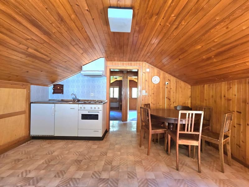 Appartements à rénover et réunir en duplex dans une authentique maison villageoise, Val d’Hérens (13)