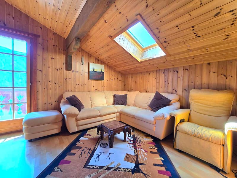 Magnifique chalet familial de 2 appartements. Annexes, extérieur, soleil et vue, Val d’Hérens (5)