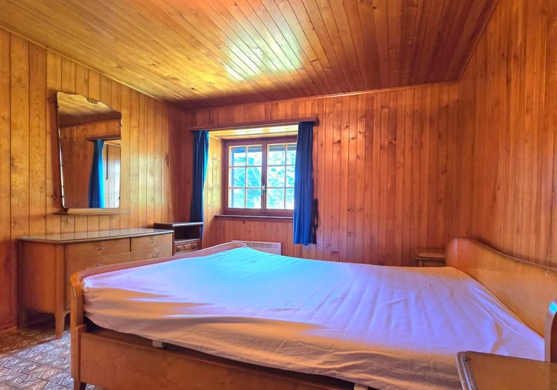 Charmant appartement à Eison (Val d’Hérens) avec vue, grand jardin et garage (10)