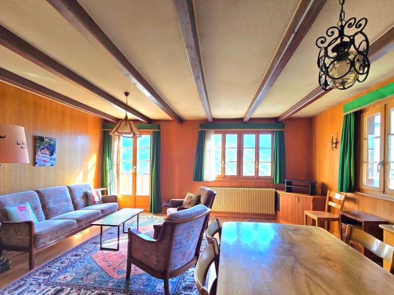 Grande maison familiale avec 2 appartements, surface commerciale, grange et extérieur à Hérémence (4)
