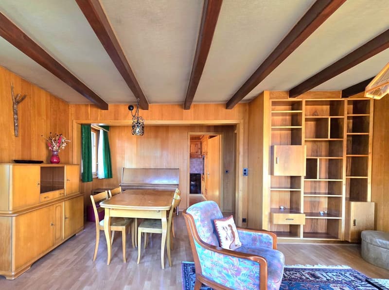 Grande maison familiale avec 2 appartements, surface commerciale, grange et extérieur à Hérémence (7)