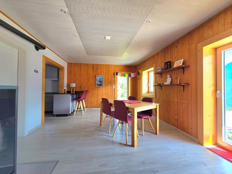 Appartement rénové avec  terrasse, vue imprenable et plein soleil à Eison (St-Martin) Val d’Hérens (12)