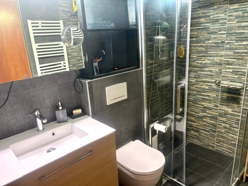 Charmanter 2,5-Zimmer-Wohnung in Saint-Cergue renoviert (2)