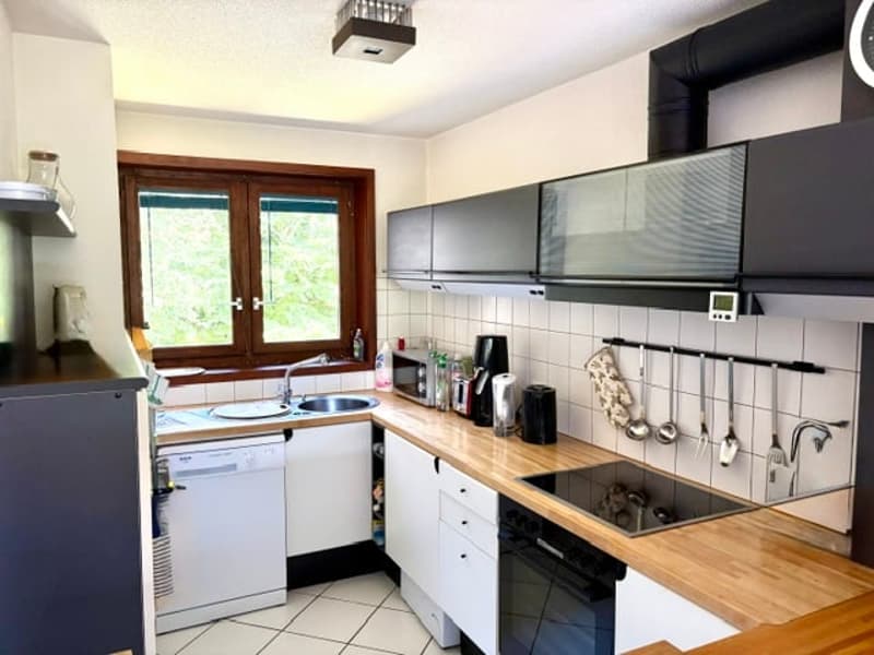 Charmantes 3.5-Zimmer-Wohnung mit Möbeln in St-Cergue mit Aussicht und Balkon (7)