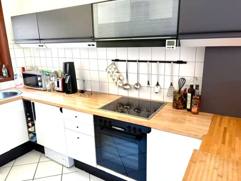 Charmantes 3.5-Zimmer-Wohnung mit Möbeln in St-Cergue mit Aussicht und Balkon (8)