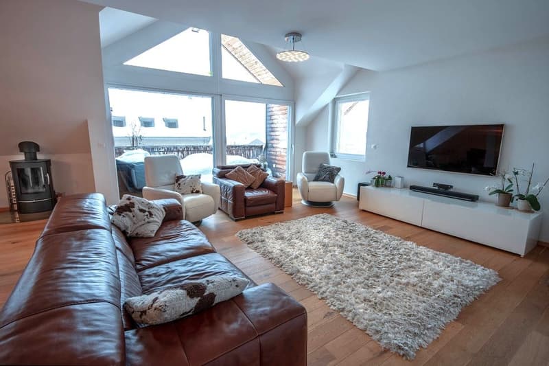 Magnifique appartement en attique de 4.5 pièces à Saint-Cergue (2)