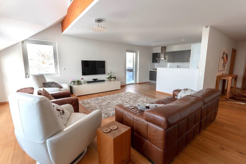 Magnifique appartement en attique de 4.5 pièces à Saint-Cergue (3)