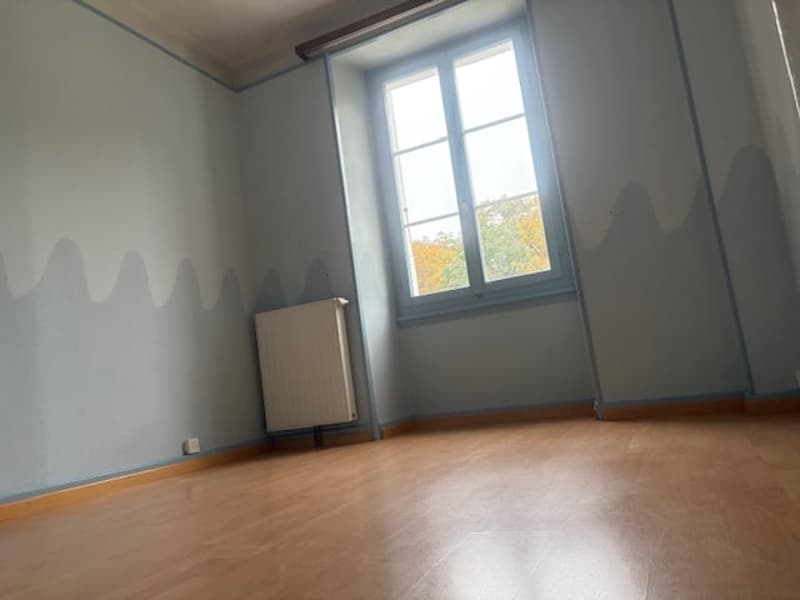 Bureau à louer à Saint-Cergue – Espace lumineux avec vue sur la nature (3)