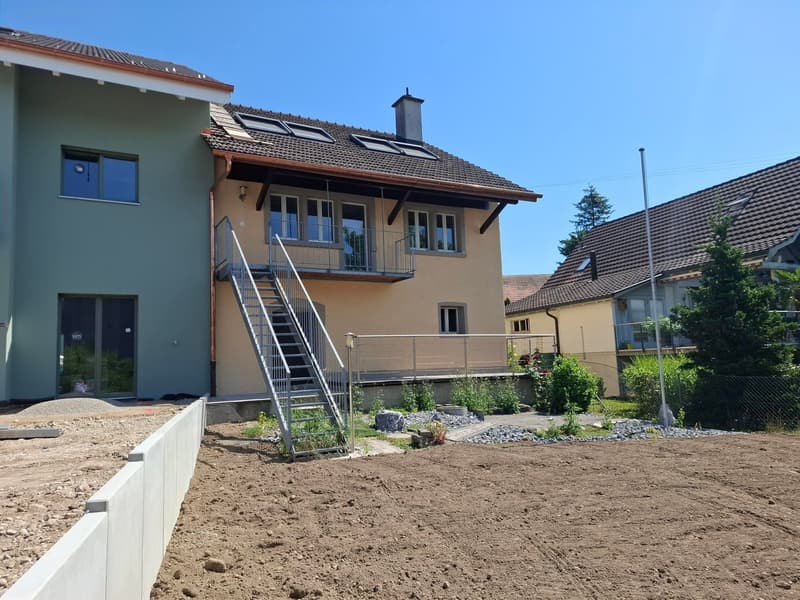 Maison mitoyenne charmante à Küttigen – Charme historique rencontre rénovation moderne (16)