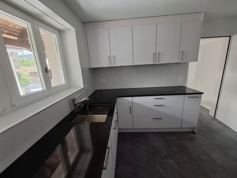 Maison mitoyenne charmante à Küttigen – Charme historique rencontre rénovation moderne (11)
