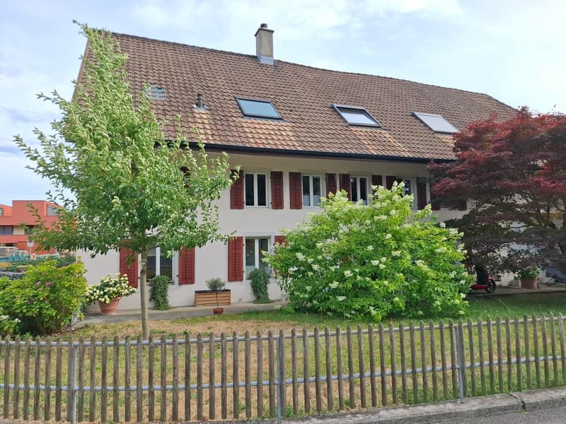 Spacious 3.5-room old building apartment with garden (1)