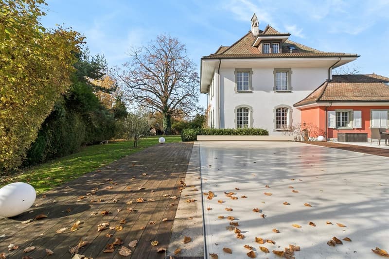 Maison de Maître à Lausanne - Élégance Intemporelle et Parc Privé (2)