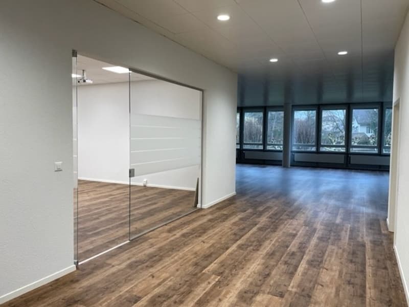 Modern, bright and cost-effective office space in a central location (2)