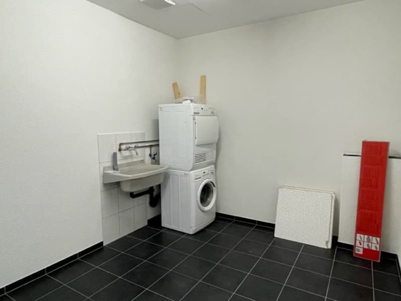 Modern, bright and cost-effective office space in a central location (7)