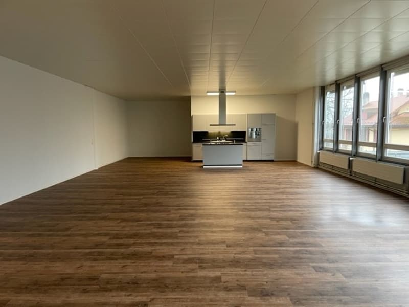 Modern, bright and cost-effective office space in a central location (1)