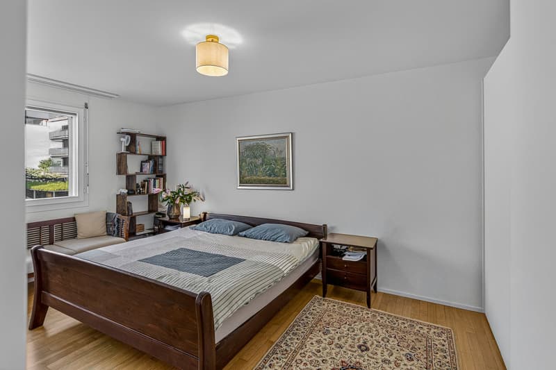 Stylish living with unobstructed panorama (4)