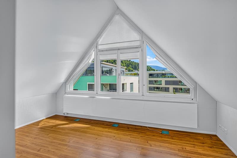 Charmante Dach-Maisonette mit Wohlfühlcharakter (5)
