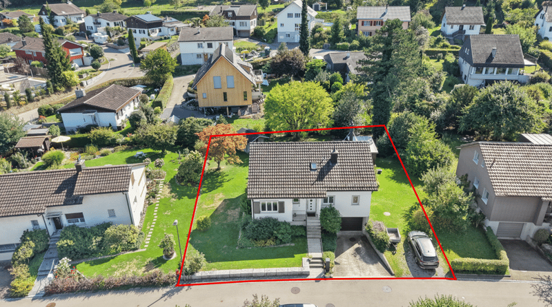 Freistehendes 5.5-Zimmer-Haus mit grosszügigem Garten in Wittenbach (1)